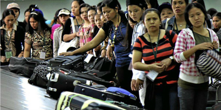 Waarom werken er zoveel Filipinos buiten de Filipijnen